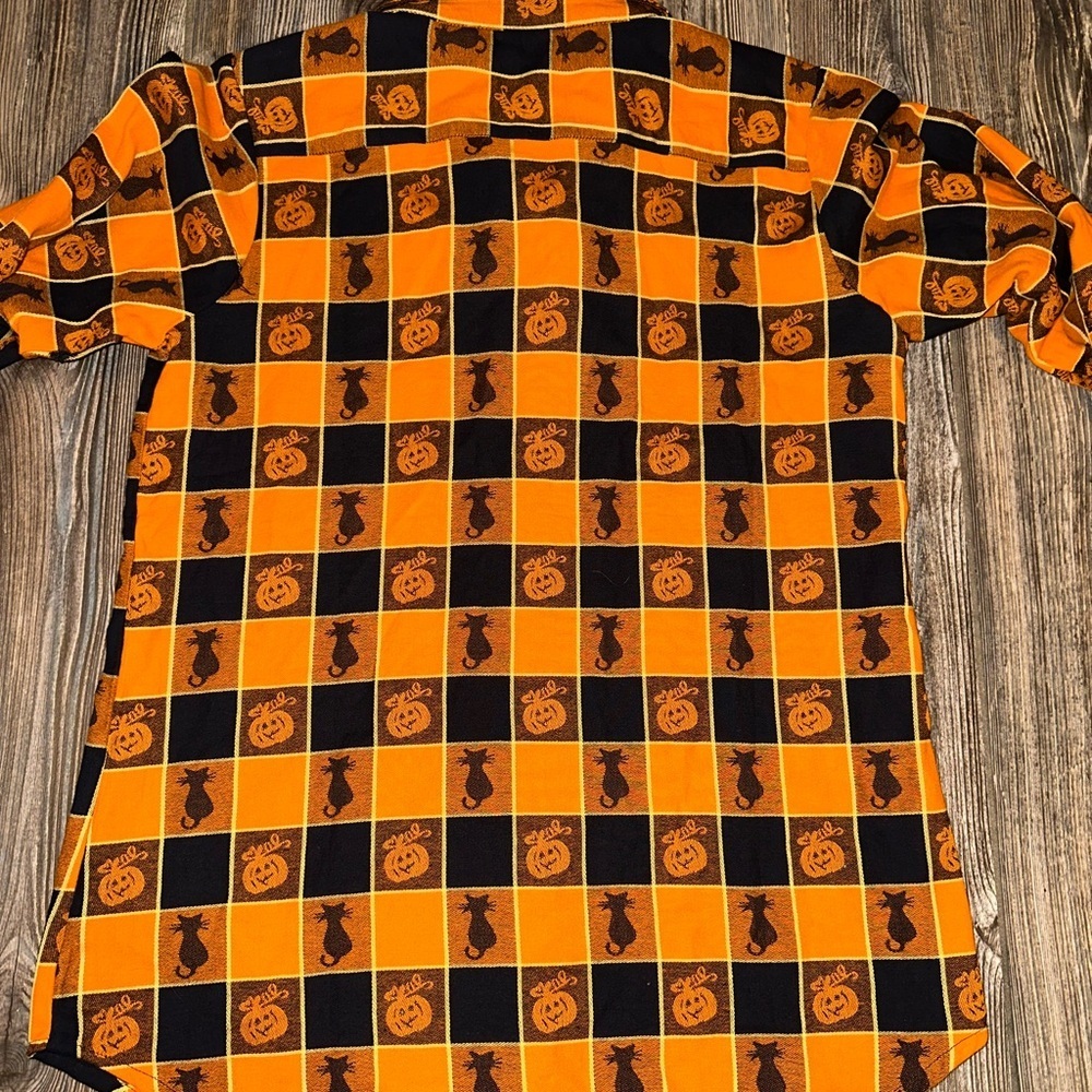 Collections Etc. Orange and Black Halloween Button Down Black Cat Pumpkin Plaid - Picture 2 of 7